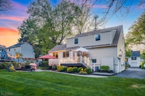 7 Meadow Road Chatham NJ 07928