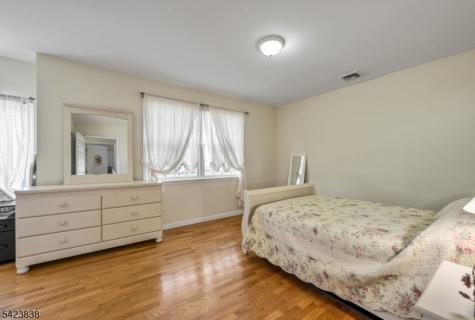 28 William Street Rochelle Park NJ 07662