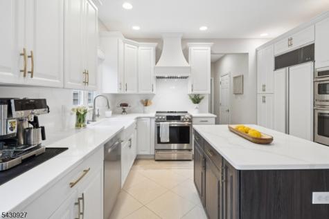 50 Scheurman Terrace Green Brook NJ 07059