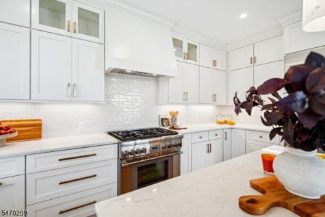 38 Inwood Road Chatham NJ 07928