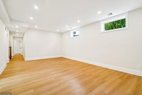 38 Inwood Road Chatham NJ 07928