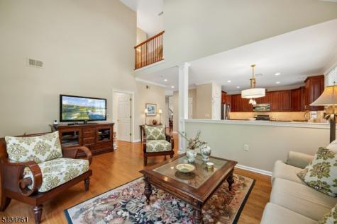 38 Constitution Way Franklin NJ 08873