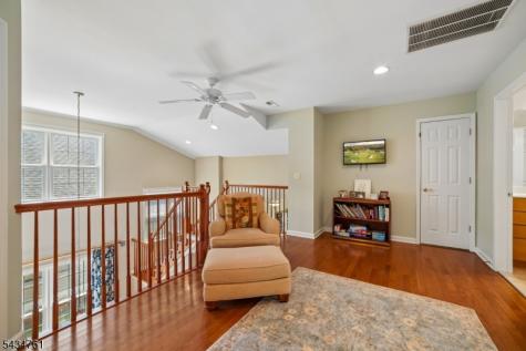 38 Constitution Way Franklin NJ 08873