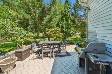 38 Constitution Way Franklin NJ 08873