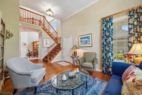 38 Constitution Way Franklin NJ 08873