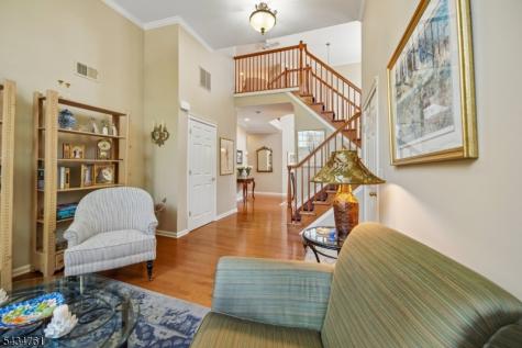 38 Constitution Way Franklin NJ 08873