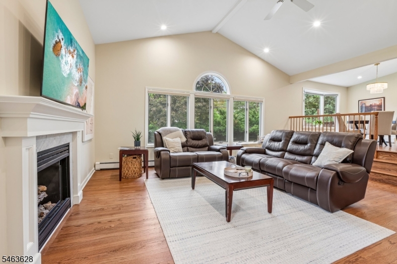 8 Mountain Way Cedar Grove NJ 07009