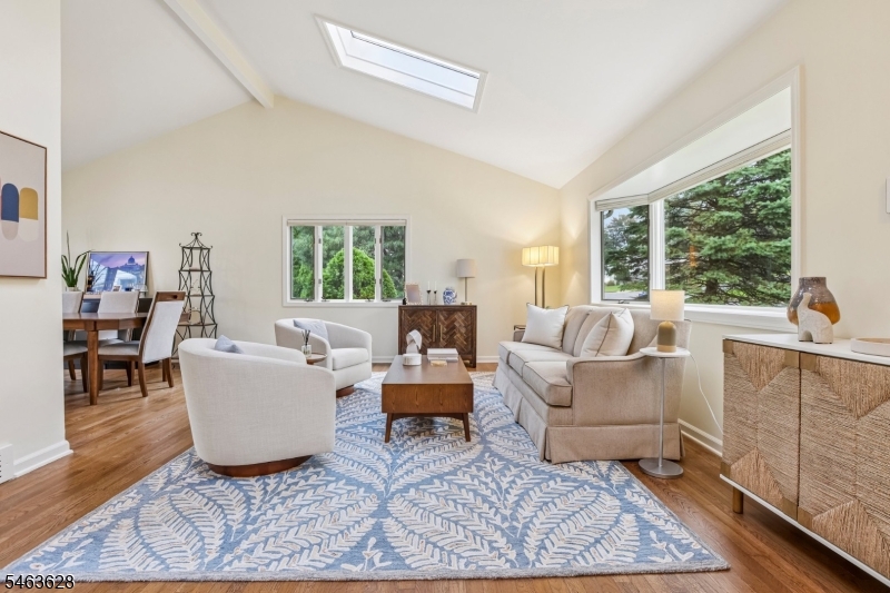 8 Mountain Way Cedar Grove NJ 07009