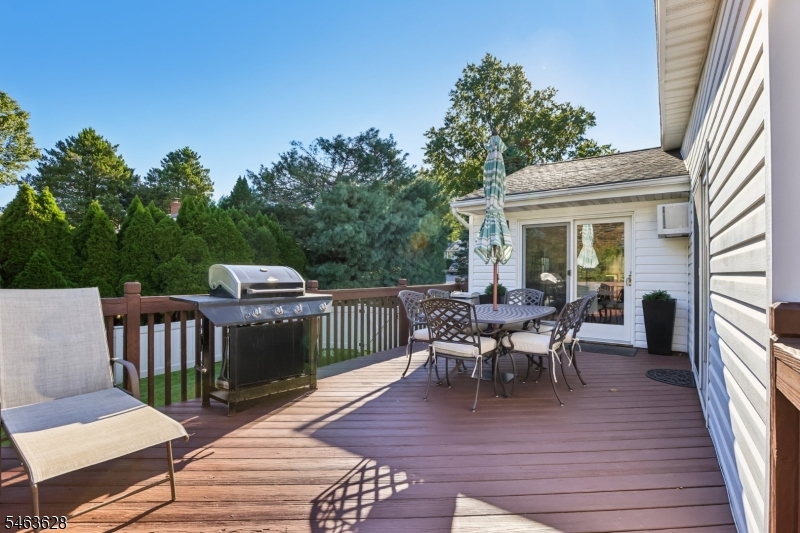 8 Mountain Way Cedar Grove NJ 07009