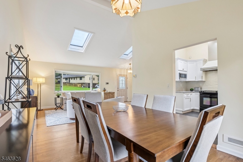 8 Mountain Way Cedar Grove NJ 07009