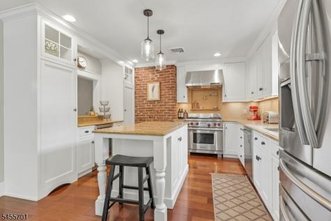 176 Canoe Brook Parkway Summit NJ 07901