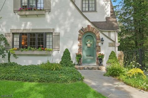 176 Canoe Brook Parkway Summit NJ 07901