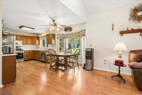 41 Woodside Drive Lebanon NJ 08826