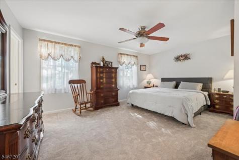 41 Woodside Drive Lebanon NJ 08826