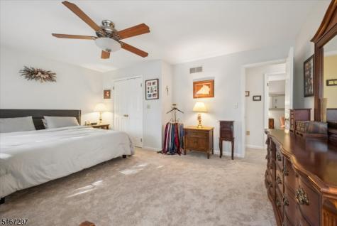 41 Woodside Drive Lebanon NJ 08826