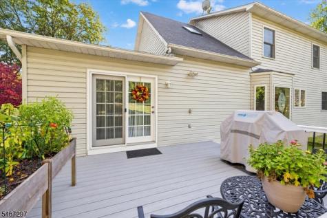 41 Woodside Drive Lebanon NJ 08826