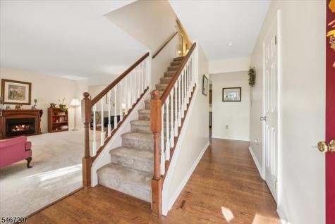 41 Woodside Drive Lebanon NJ 08826