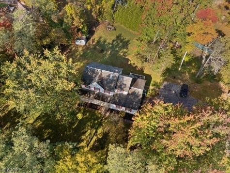 41 Woodside Drive Lebanon NJ 08826