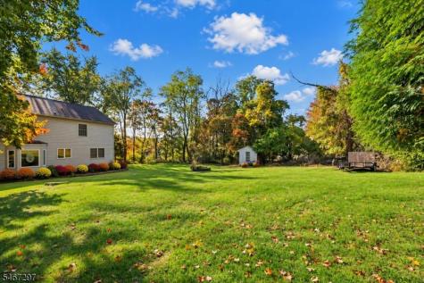 41 Woodside Drive Lebanon NJ 08826
