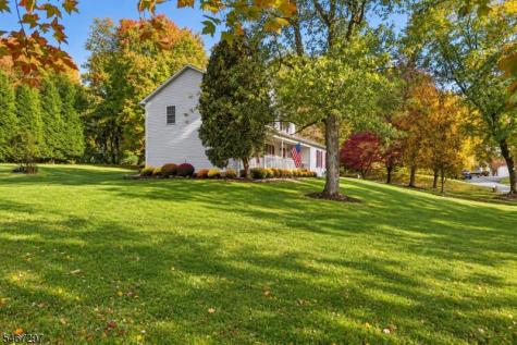 41 Woodside Drive Lebanon NJ 08826
