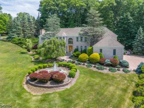 5 Raine Tree Court Kinnelon NJ 07405