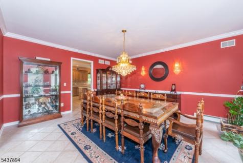 5 Raine Tree Court Kinnelon NJ 07405