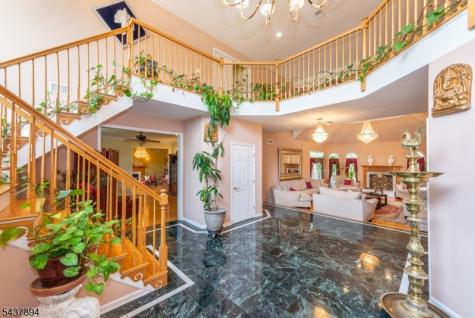 5 Raine Tree Court Kinnelon NJ 07405