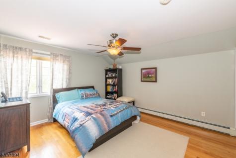 5 Raine Tree Court Kinnelon NJ 07405