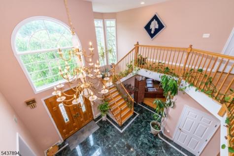 5 Raine Tree Court Kinnelon NJ 07405