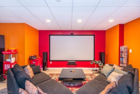 5 Raine Tree Court Kinnelon NJ 07405