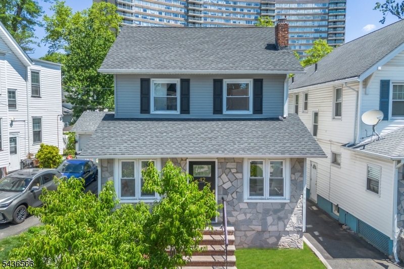 42 Wayne Avenue East Orange NJ 07018
