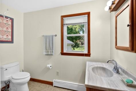 127 Hillcrest Road Readington NJ 08822