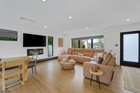 81 Pascack Avenue Emerson NJ 07630