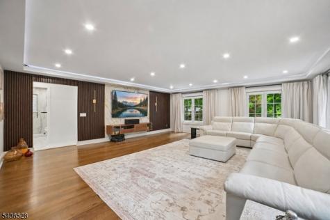 36 Ivy Place Wayne NJ 07470
