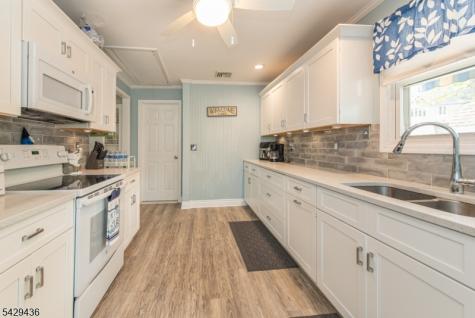 46 E Shore Road Jefferson NJ 07849