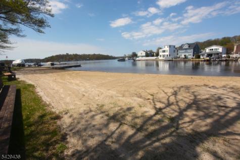 46 E Shore Road Jefferson NJ 07849