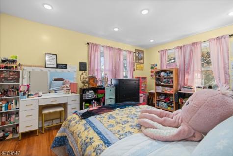 53 Park Street Ridgefield Park Village NJ 07660