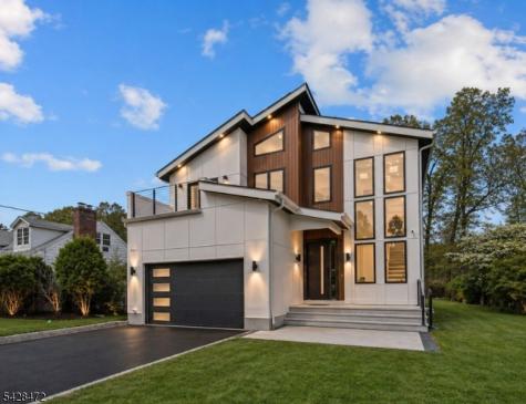 52 Congressional Parkway Livingston NJ 07039