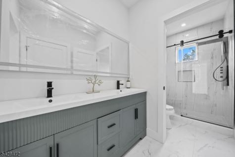 52 Congressional Parkway Livingston NJ 07039
