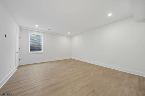 52 Congressional Parkway Livingston NJ 07039