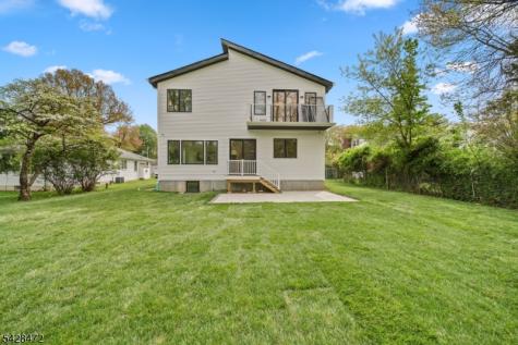 52 Congressional Parkway Livingston NJ 07039