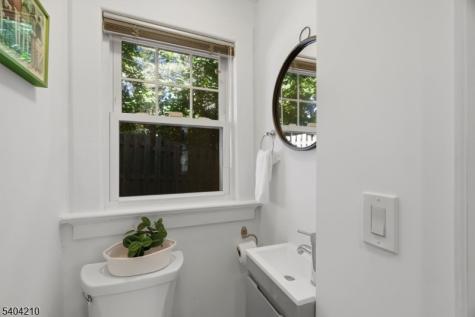 20 Braemore Road Montclair NJ 07043