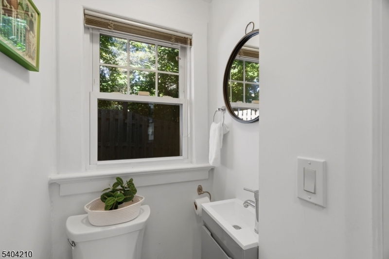 20 Braemore Road Montclair NJ 07043