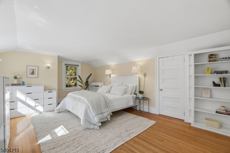 20 Braemore Road Montclair NJ 07043