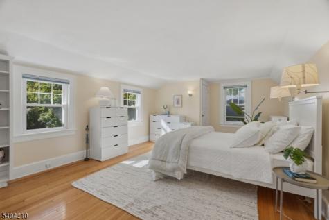 20 Braemore Road Montclair NJ 07043
