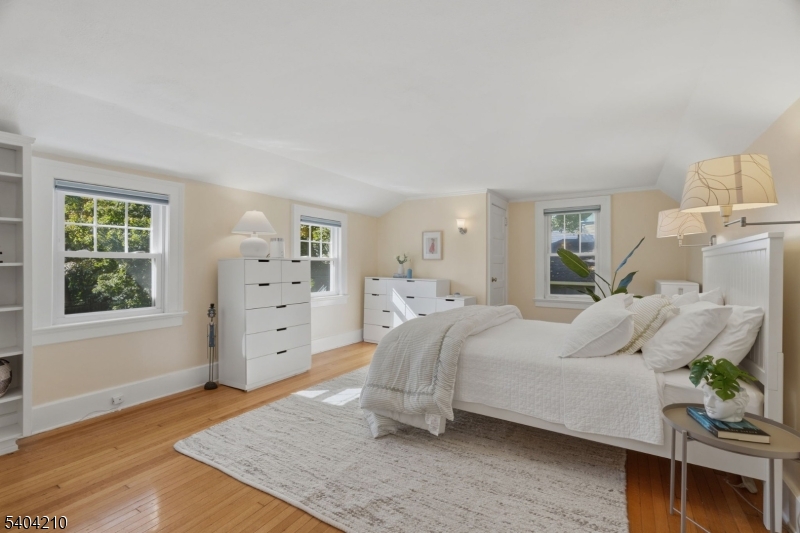 20 Braemore Road Montclair NJ 07043