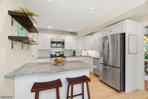 20 Braemore Road Montclair NJ 07043