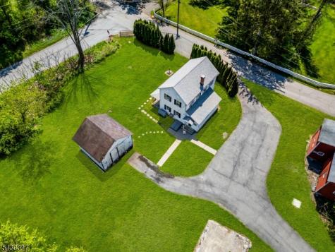 131 Vail Road Knowlton NJ 07832