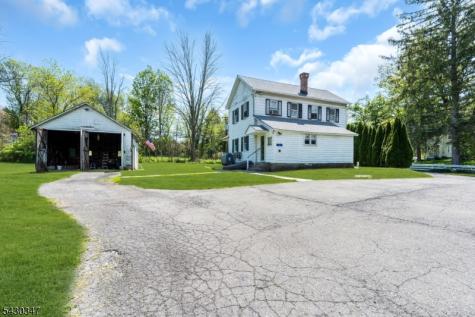 131 Vail Road Knowlton NJ 07832
