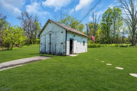 131 Vail Road Knowlton NJ 07832